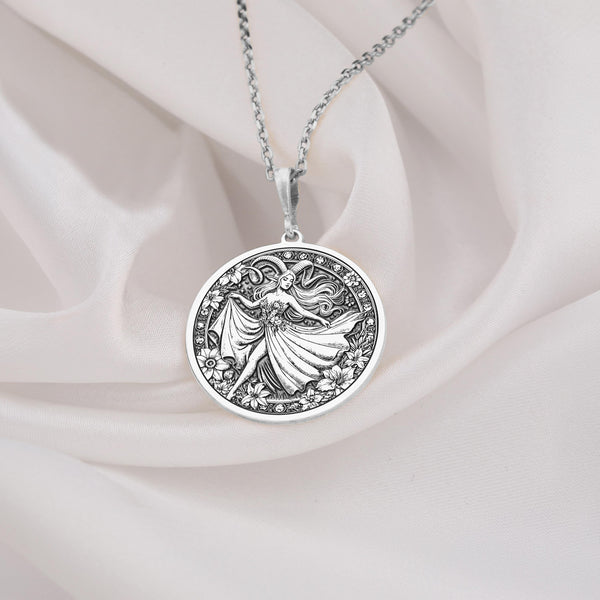 Aries Woman charm Necklace made from 925 Sterling Silver. A chic and meaningful astrology pendant for horoscope enthusiasts. A versatile piece of jewelry, great as a birthday gift or for adding a touch of celestial charm to everyday looks.
