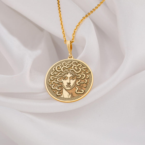 Medusa gold pendantGold Medusa necklace14k gold Medusa pendantMedusa jewelry in goldGold Medusa charmSecondary Keywords:Solid gold Medusa pendant14k gold Medusa necklaceGold Medusa head pendantGreek mythology gold pendant