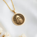 14K solid gold Da Vinci Renaissance Art Pendant: round  of Leonardo da Vinci Italian Re...
