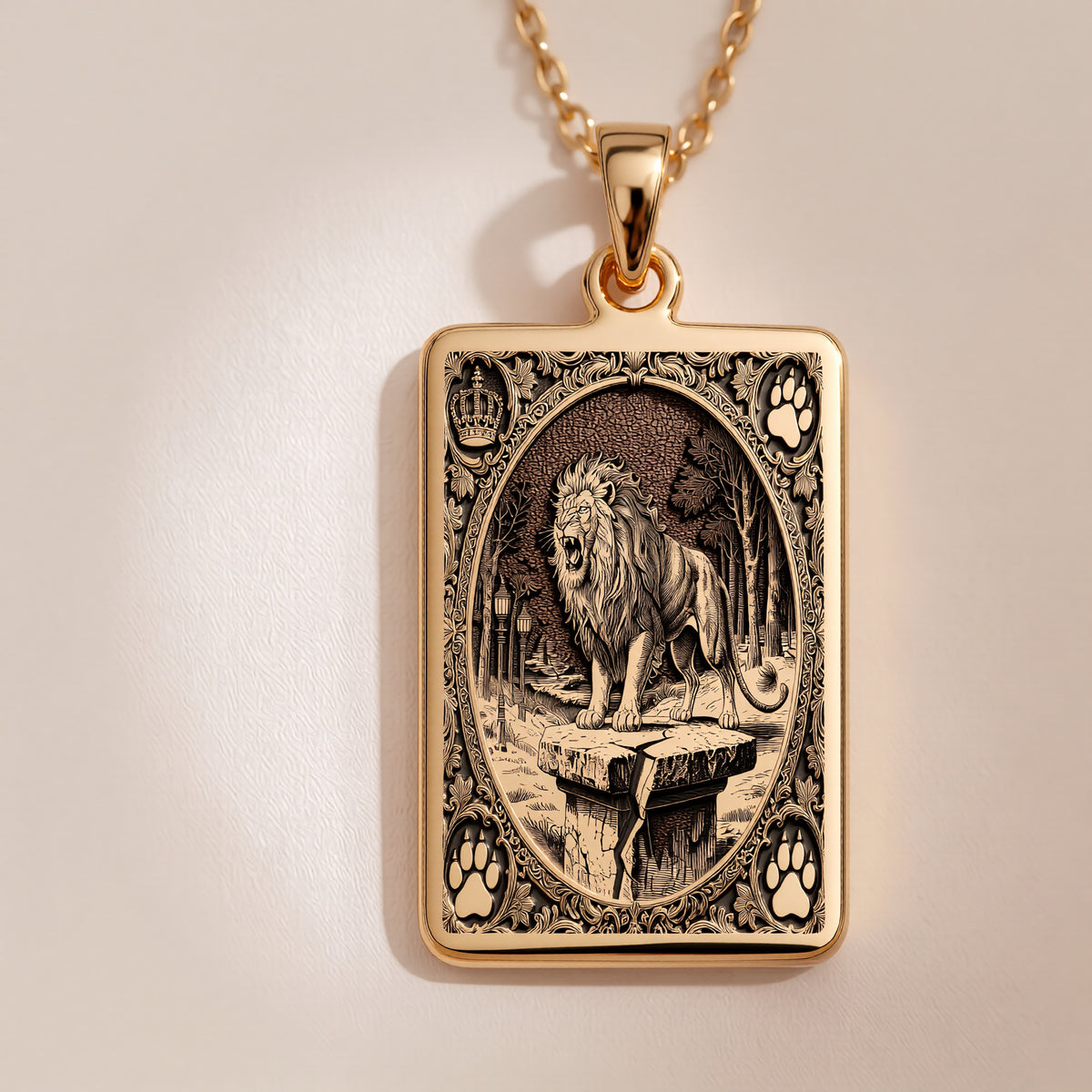 14K solid gold Lion King of Beasts Tarot pendant necklace. Shiny nature astrology jewelry.