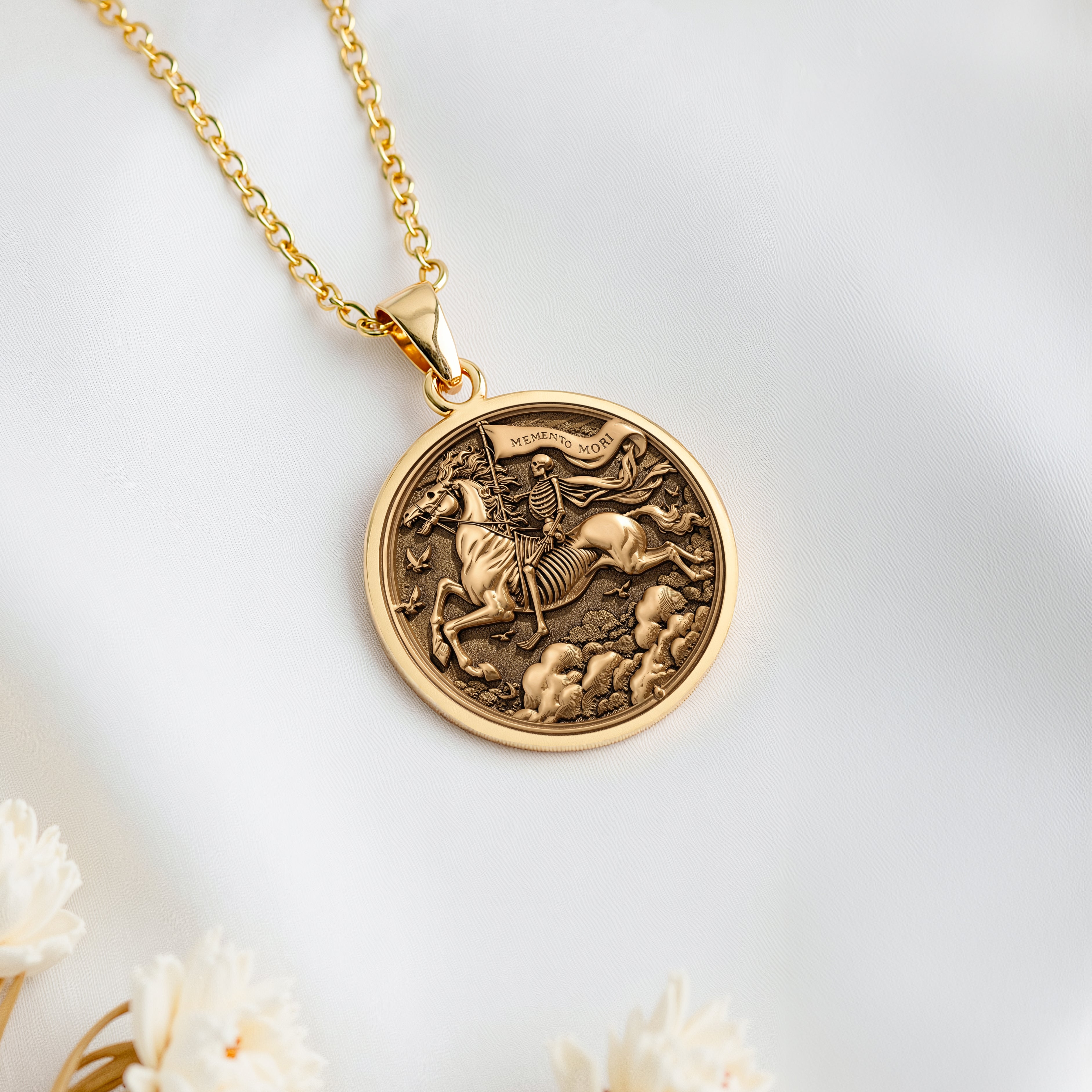 Memento Mori Münzanhänger | Silber- & beschichtete Optionen - Gothic Memento Mori