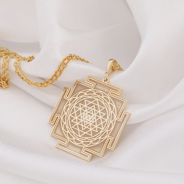 Gold Sri Yantra necklace,Sri Chakra pendant, 14k gold sacred pendant, Sri Yantra amulet, Tantric jewelry gold,Minimalist sacred jewelry, Energy symbol pendant