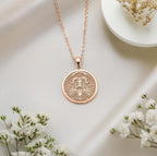 An elegant rose gold plated Taurus pendant. The beautiful engraving makes this a dainty and modern piece of horoscope jewelry.