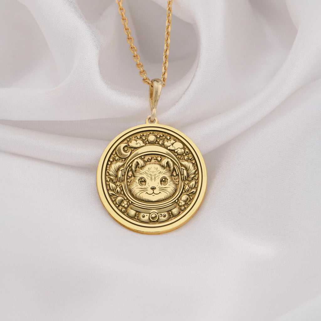 14K Solid Gold Astronaut Squirrel Necklace with intricate celestial details. A perfect gift for space and animal lovers, symbolizing adventure and resilience.