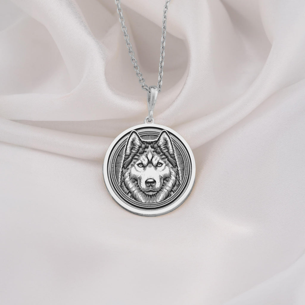 Husky Wolf Spirit Animal Medallion Necklaces 925 925 Sterling Silver metal husky portrait pendant necklace with round shape.