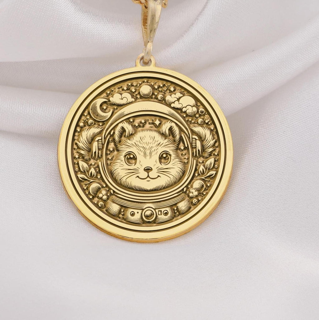 14K Solid Gold Astronaut Squirrel Necklace with intricate celestial details. A perfect gift for space and animal lovers, symbolizing adventure and resilience.
