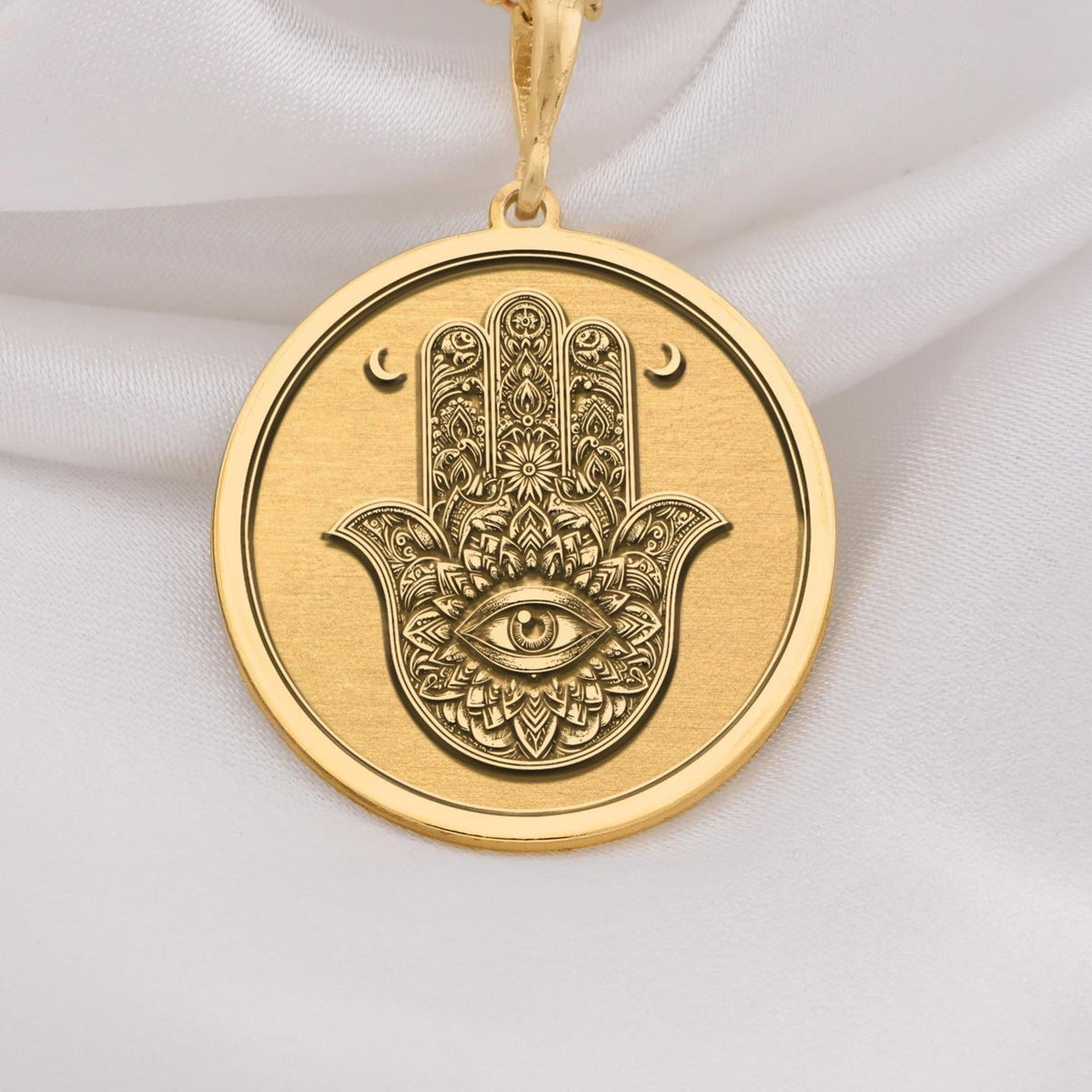 Hamsa pendant in 14K Solid Gold featuring the Evil Eye symbol, representing spiritual protection and good fortune. Ideal gold necklace for gifting or everyday wear with a bohemian touch.