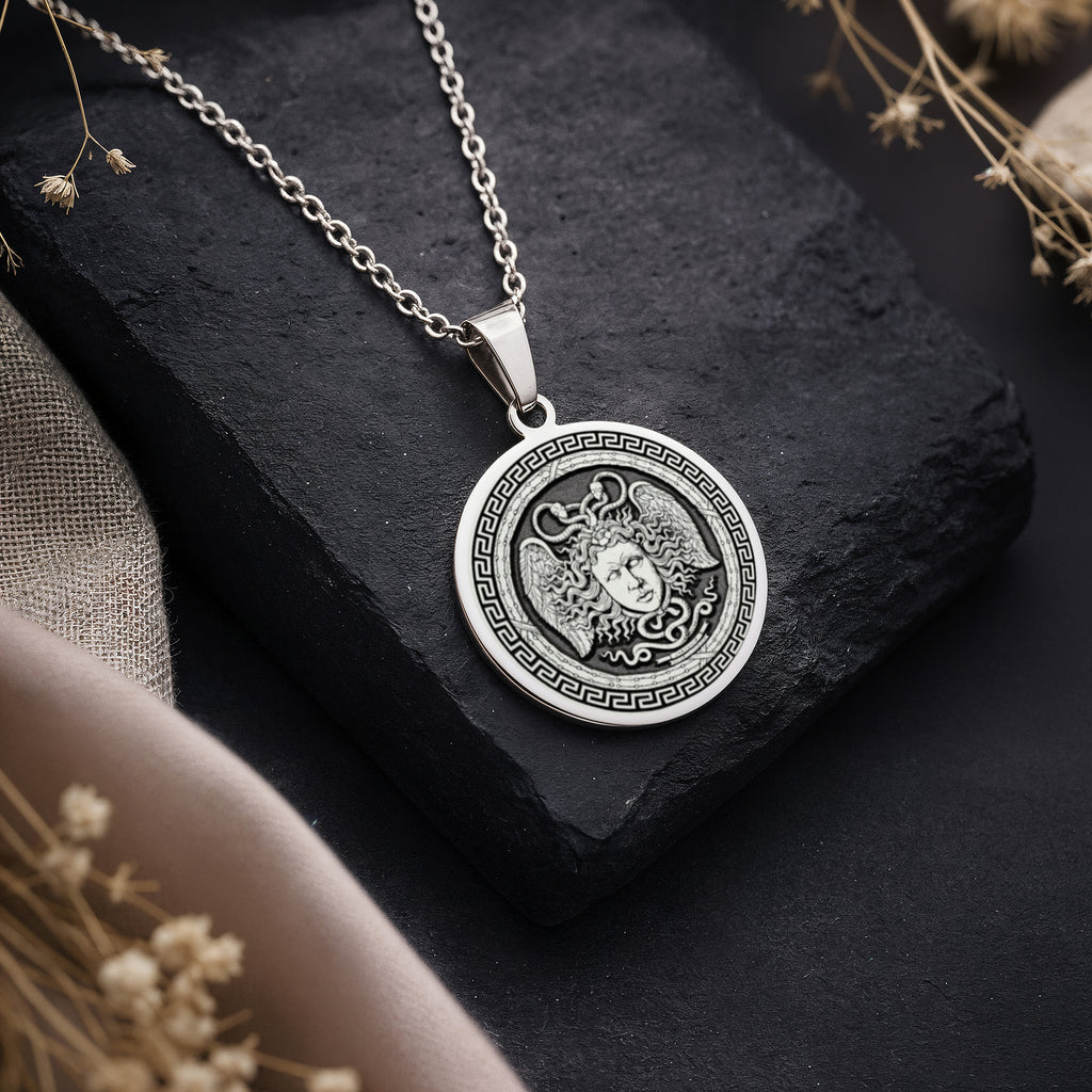 925 925 Sterling Silver Aegis Gorgon Head Pendant Pendants Oxidized silver Medusa face pendant with Greek key border necklace