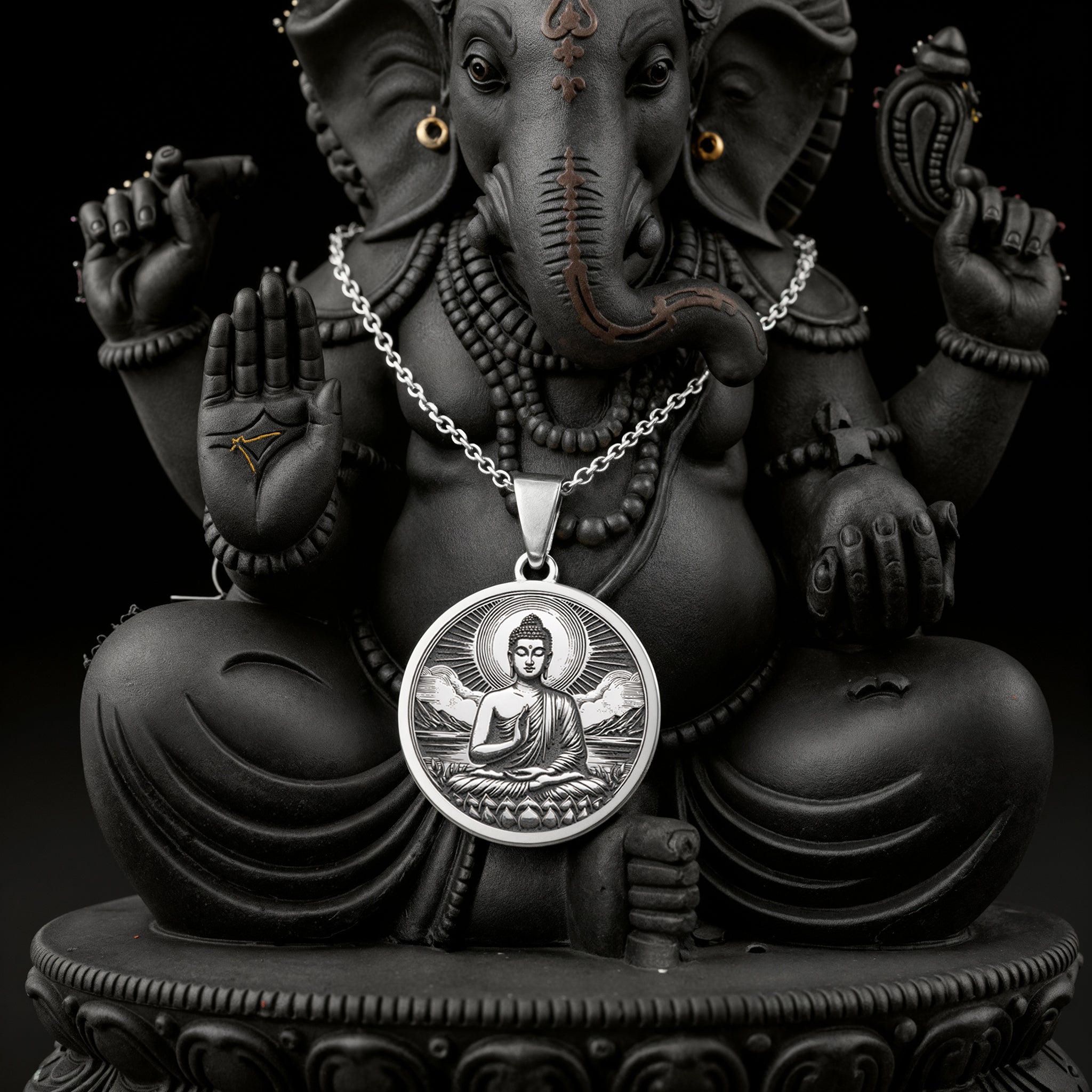 Buddha Medaillon Halskette | Silber & Plattierte Optionen - Spiritueller Schutz Göttliches Symbol