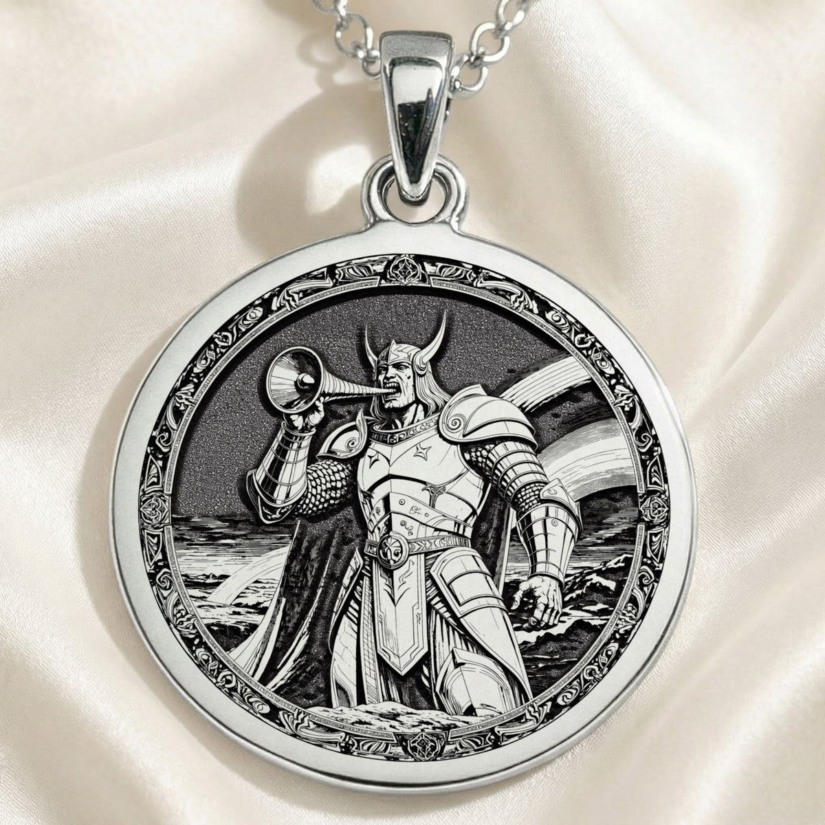 925 925 Sterling Silver Heimdall Bifrost Guardian Pendant Necklaces Silver-toned metal pendant featuring a detailed knight in armor design on a round disc.