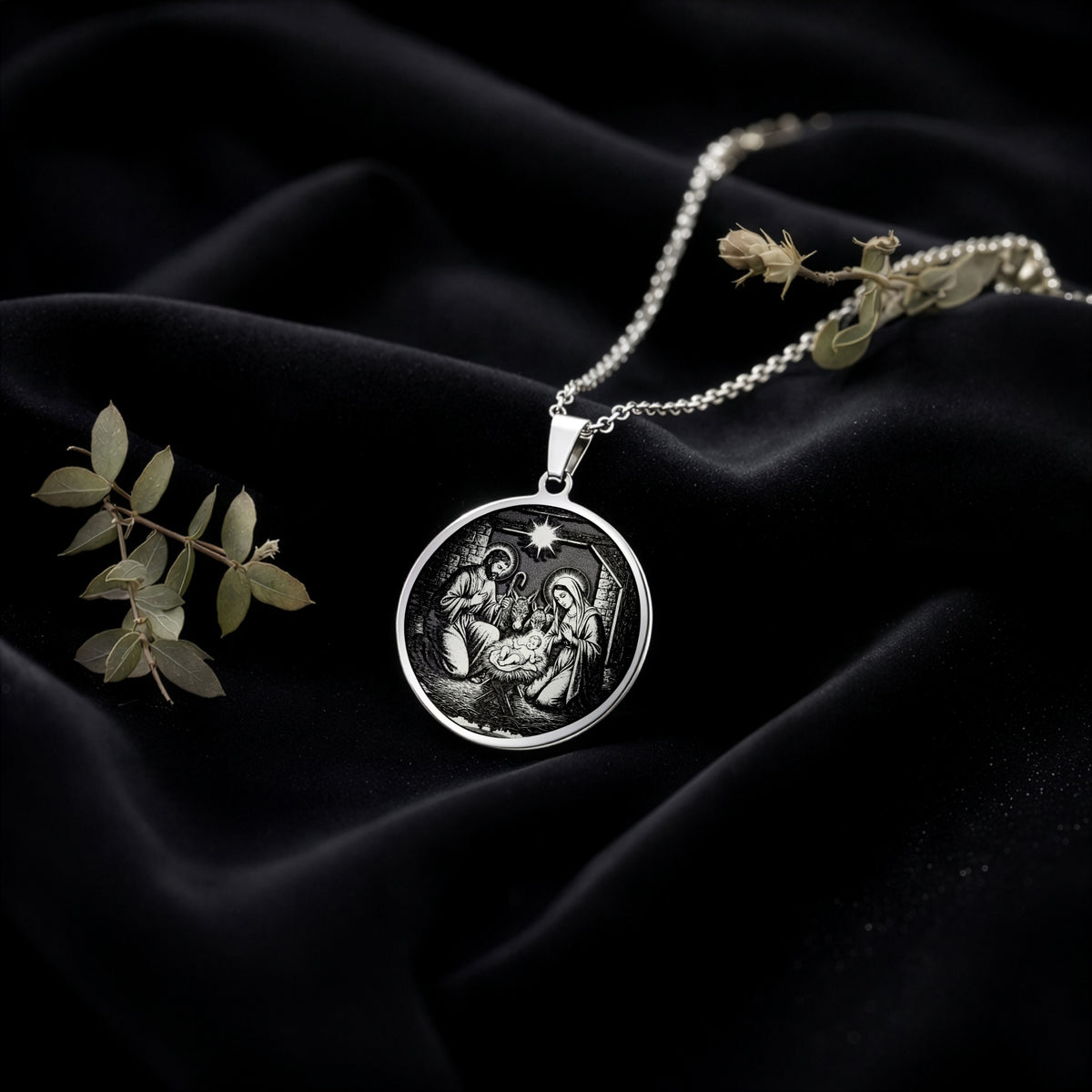 Holy Family Nativity Scene Pendant Necklaces 925 925 Sterling Silver pendant necklace featuring an engraved circular scene and chain.