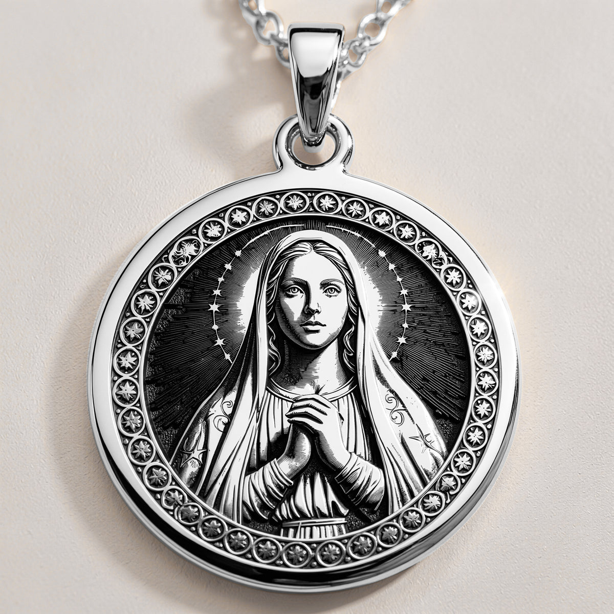 925 sterling silver Virgin Mary Queen of Peace pendant, detailed view 1.