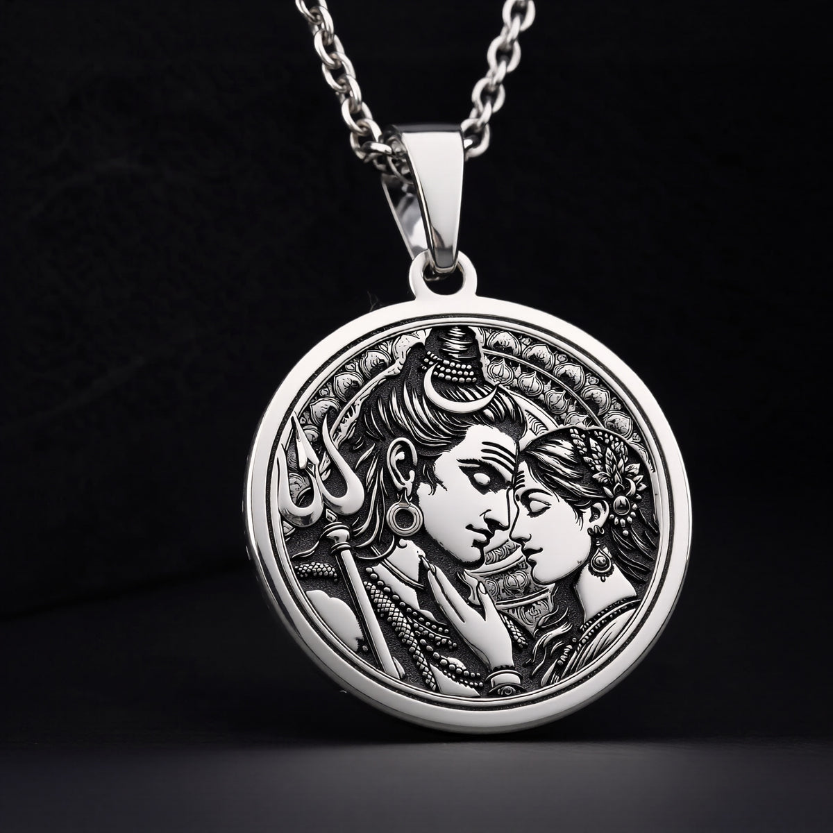 925 sterling silver Shiva & Parvati Trishul pendant, detailed view 3.