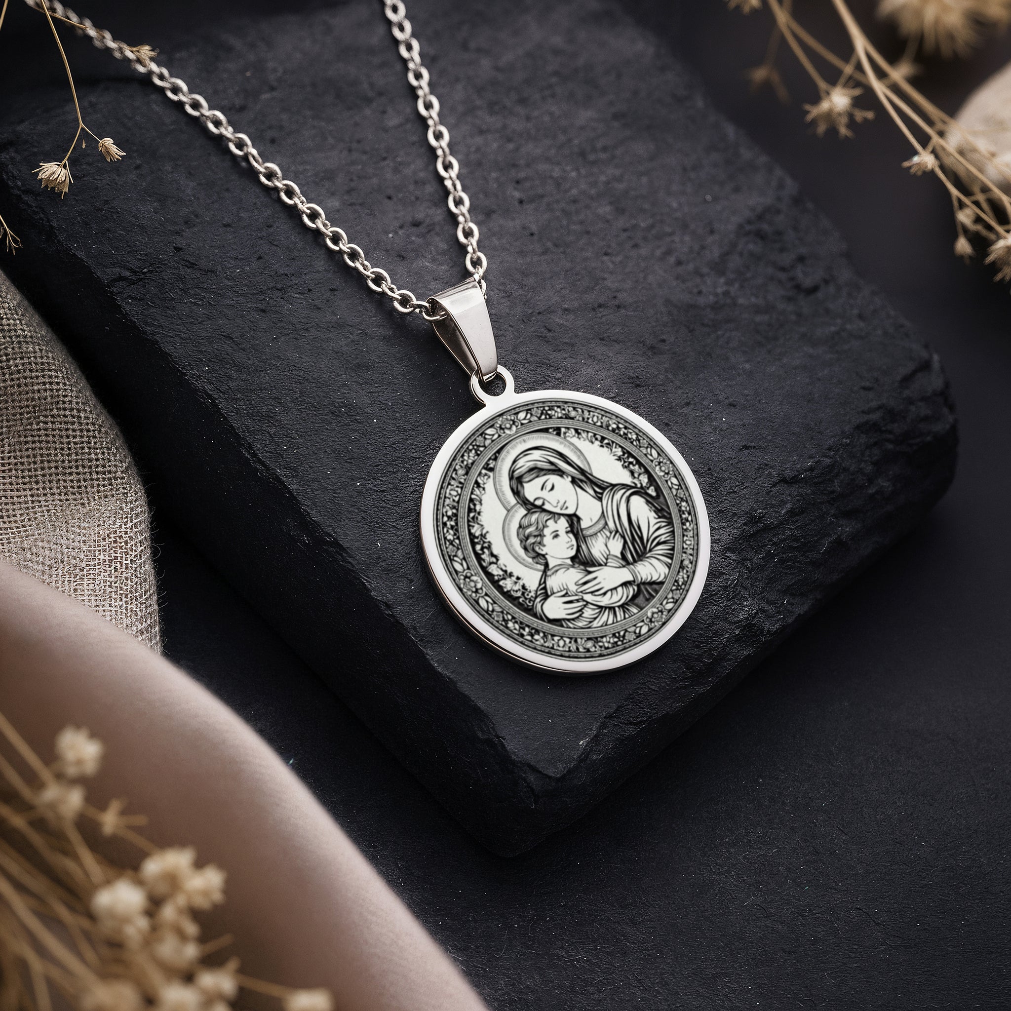 Jungfrau Maria Madonna und Kind Anhänger | Silber & Vergoldete Optionen - Spiritueller Schutz Katholischer Schmuck