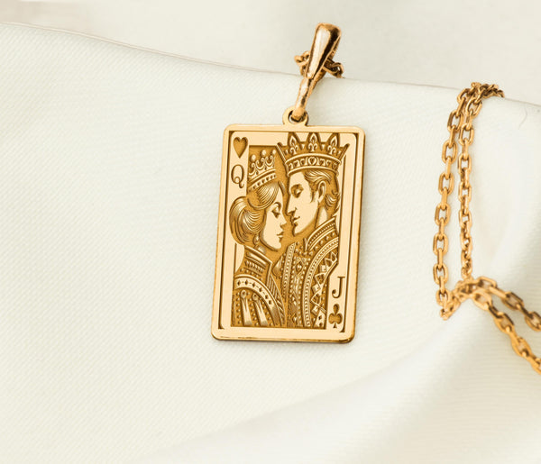 Jack of Clubs and queen of hearts chain, real gold Playing card couple card necklace, Couple playing card gift, Solid Gold Couple Card Gift, Gift for her, Gift for him, Gift for lovers, gift for lovers , Couple charm pendant. Valet and queen chain