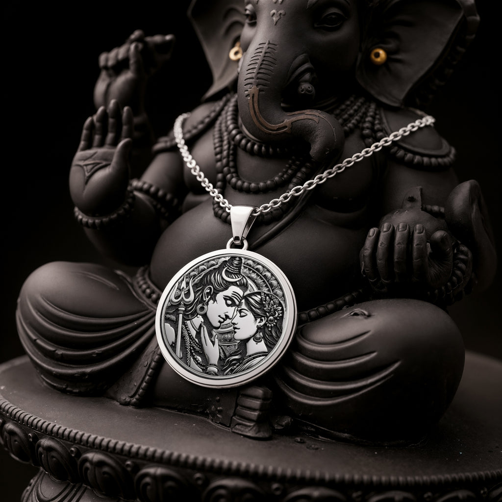 925 sterling silver Shiva & Parvati Trishul pendant, detailed view 6.