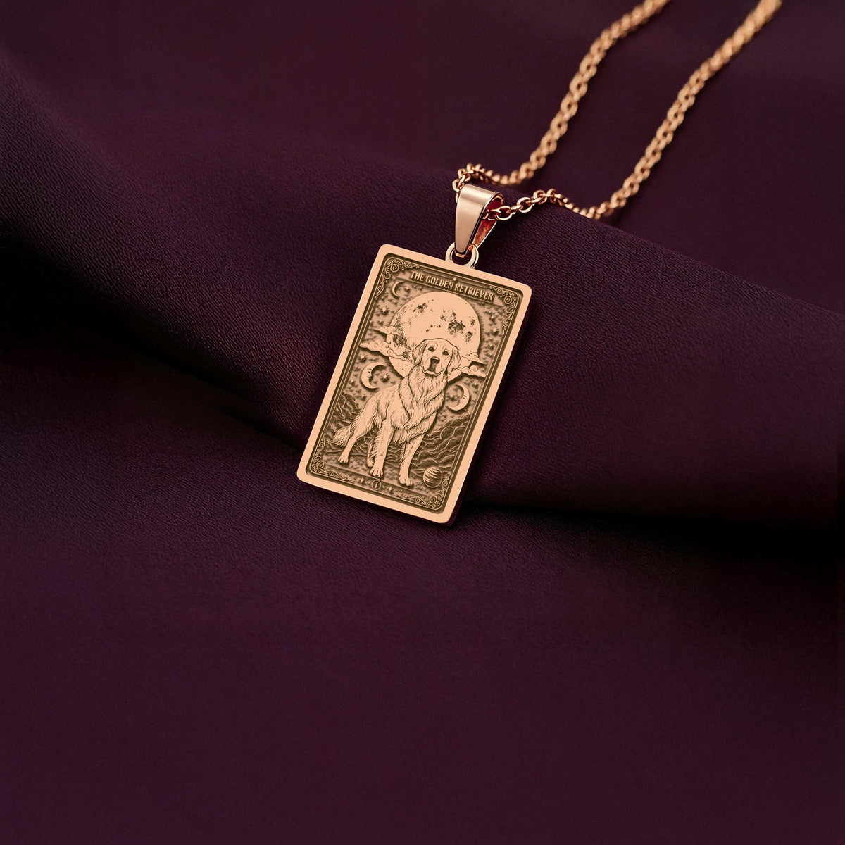 An elegant rose gold plated Golden Retriever pendant. The beautiful engraving makes this a dainty and modern piece of pet jewelry.