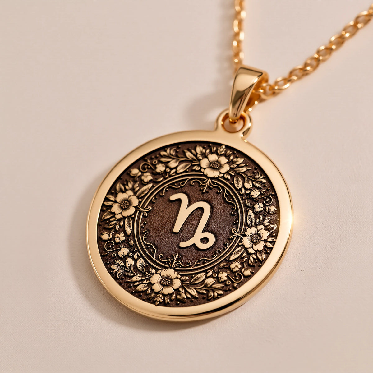 Capricorn Zodiac Astrological Medallion - Birthdate Jewelry Star Map - Görsel 3, 14K gold zodiac