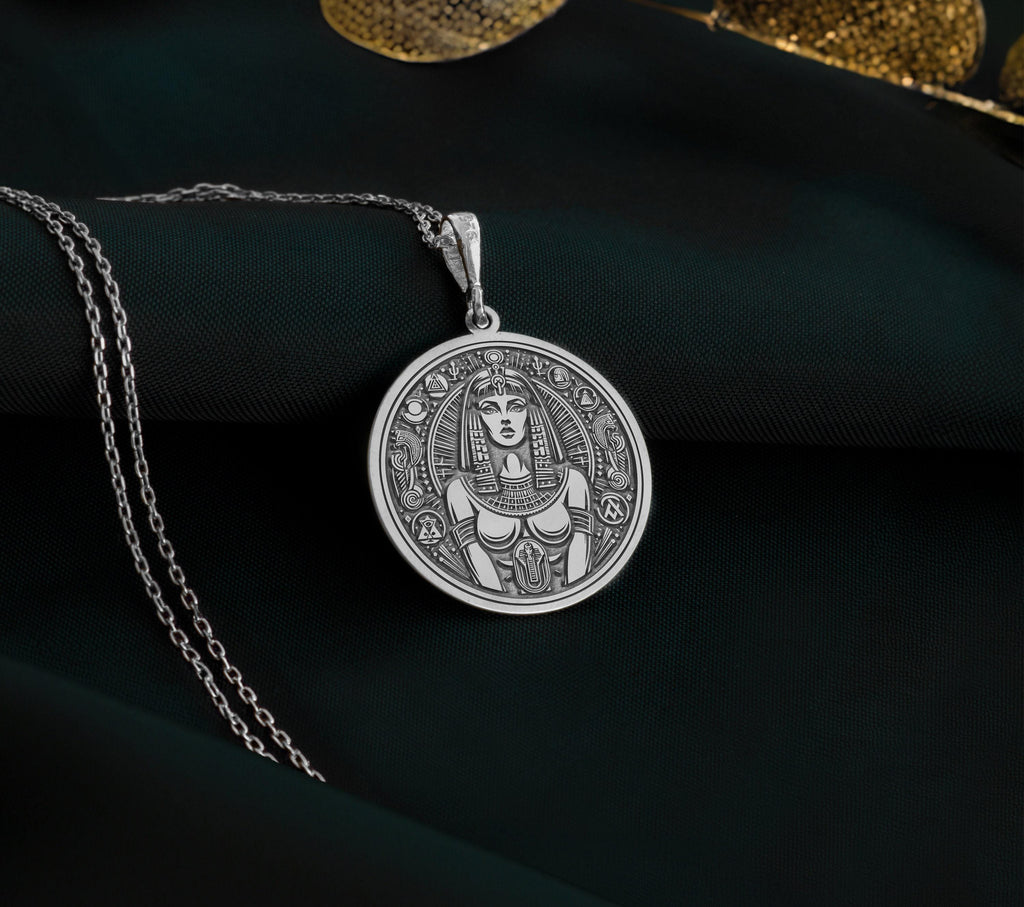 Cleopatra Pendant Necklaces 925 925 Sterling Silver sterling silver portrait pendant with circular frame necklace