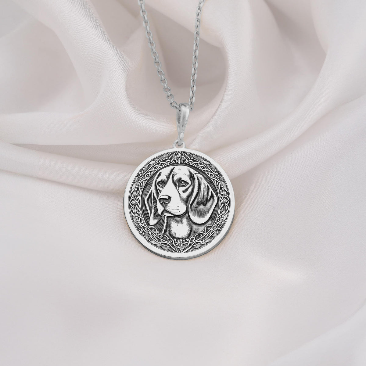 Intricately designed 925 Sterling Silver Beagle pendant necklace, perfect for dog lovers and pet owners. Elegant and timeless jewelry piece, ideal for special occasions or everyday wear. A meaningful keepsake.