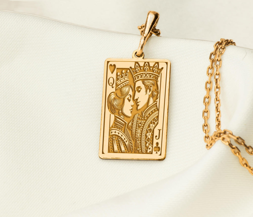 Jack of Clubs and queen of hearts chain, real gold Playing card couple card necklace, Couple playing card gift, Solid Gold Couple Card Gift, Gift for her, Gift for him, Gift for lovers, gift for lovers , Couple charm pendant. Valet and queen chain