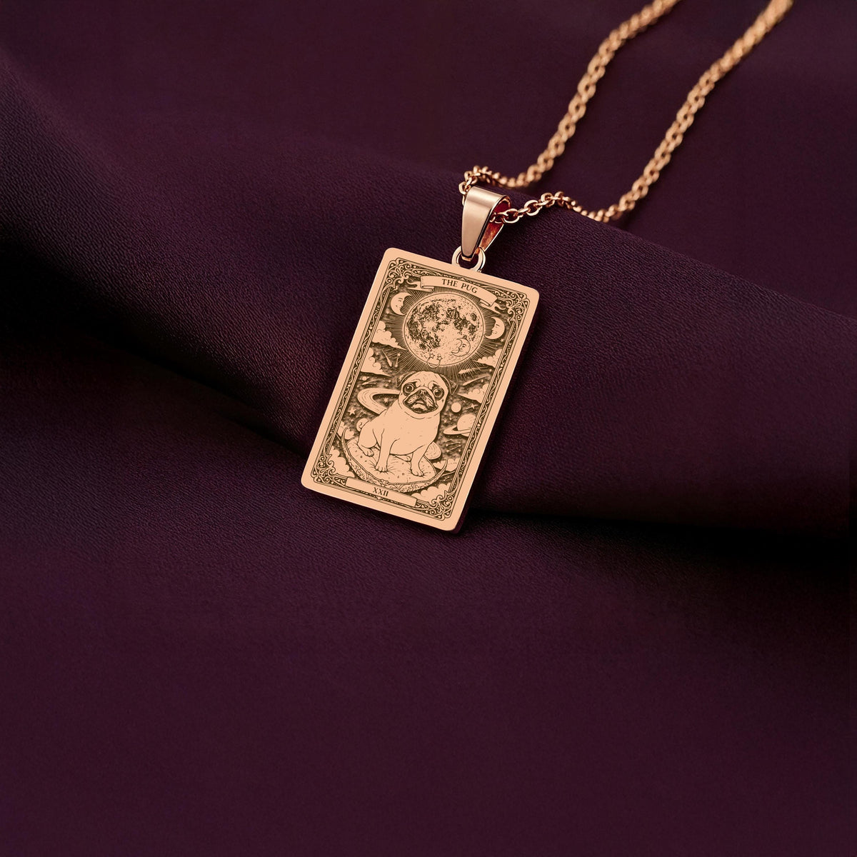An elegant rose gold plated Pug pendant. The beautiful engraving makes this a dainty and modern piece of pet jewelry.